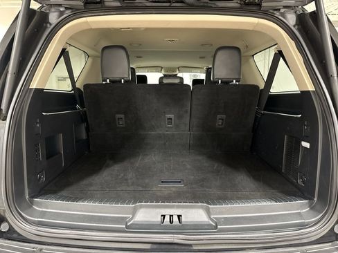 Used 2024 Ford Expedition Max XLT image 25
