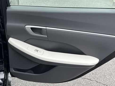 New 2026 Hyundai Sonata SEL FWD image 18