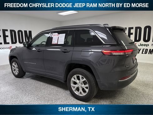 Used 2023 Jeep Grand Cherokee Limited w/ Luxury Tech Group II AWD/4WD image 6