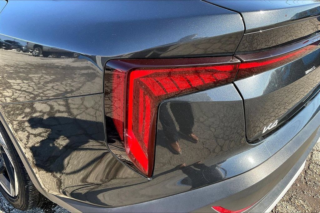 Used 2025 Kia K4 EX FWD image 23