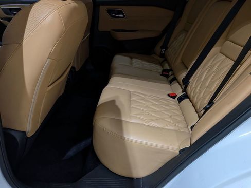 Used 2023 Nissan Rogue Platinum w/ Platinum Premium Package image 24