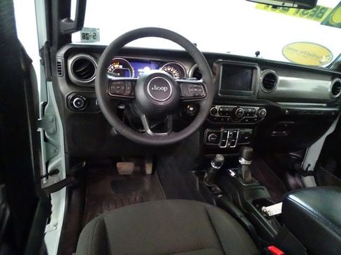 Certified 2023 Jeep Wrangler Unlimited Sport AWD/4WD image 5