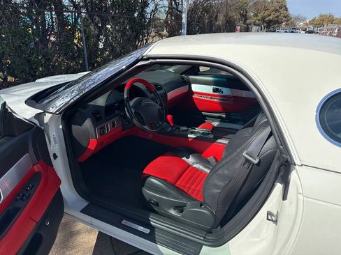 Used 2002 Ford Thunderbird image 5