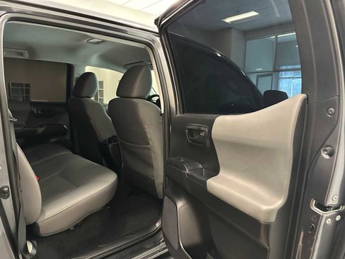 Certified 2021 Toyota Tacoma SR image 25