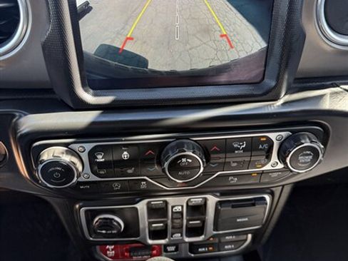 Used 2018 Jeep Wrangler Unlimited Rubicon w/ Dual Top Group image 13