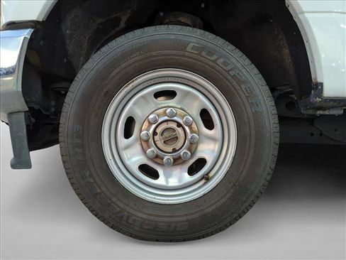 Used 2020 Ford F350 XL w/ Power Equipment Group image 13