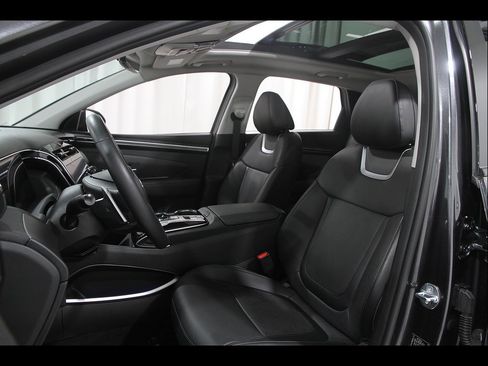Certified 2024 Hyundai Tucson Limited AWD/4WD image 5