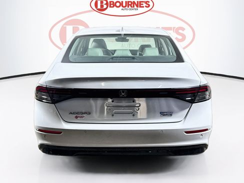 Used 2023 Honda Accord Touring image 10