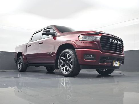 Used 2025 RAM 1500 Laramie AWD/4WD image 23