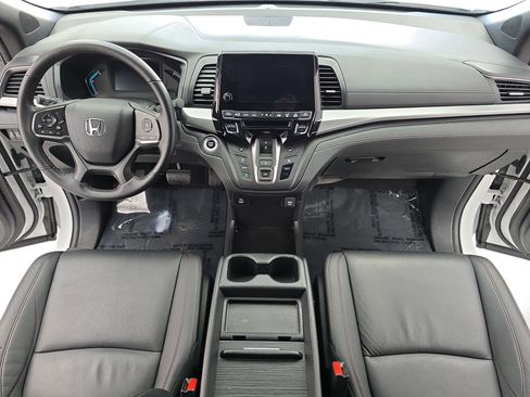 Certified 2024 Honda Odyssey Sport image 9