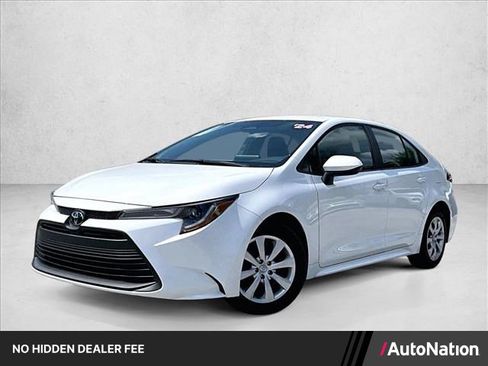 Used 2024 Toyota Corolla LE FWD image 1