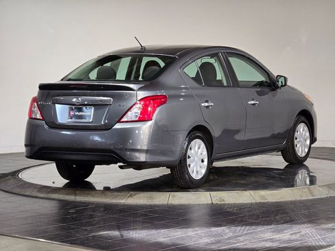 Used 2018 Nissan Versa SV image 10