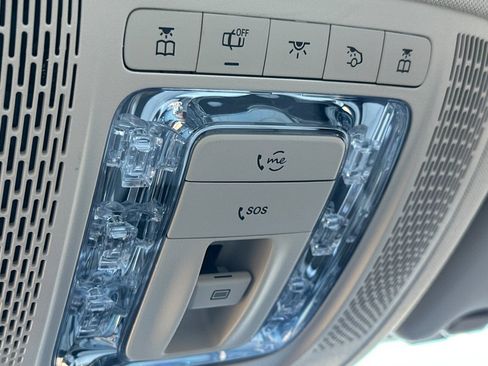Used 2024 Mercedes-Benz GLE 350 4MATIC image 23