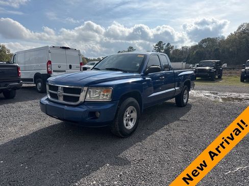 Used 2010 Dodge Dakota ST image 1