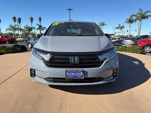 Used 2023 Honda Odyssey Sport image 2