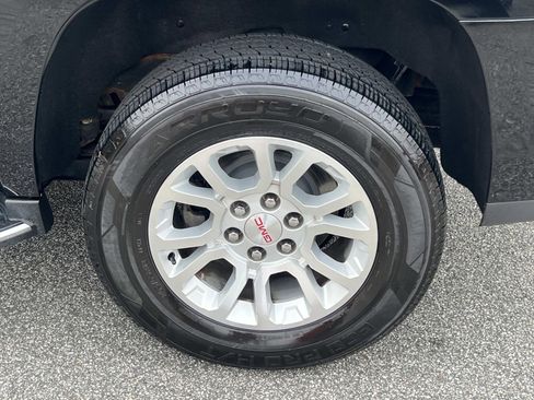 Used 2020 GMC Yukon SLE image 19