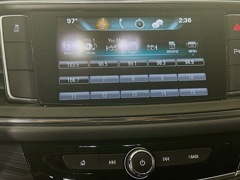 Used 2018 Buick Enclave Essence FWD image 24