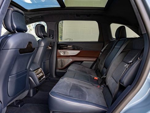 Used 2026 Lincoln Nautilus Black Label image 24