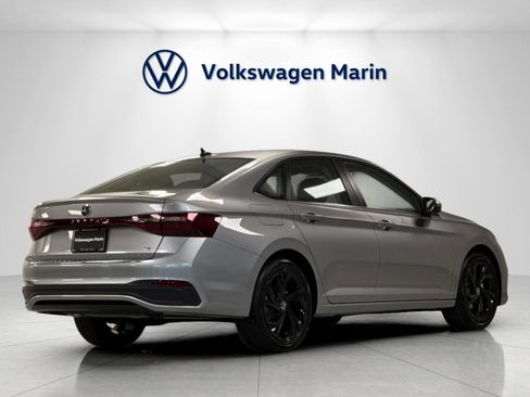 New 2026 Volkswagen Jetta SE image 5