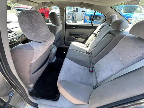 Used 2010 Honda Accord LX-P image 11