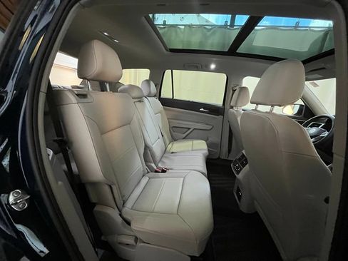 Used 2023 Volkswagen Atlas SE w/ Panoramic Sunroof Package AWD/4WD image 27