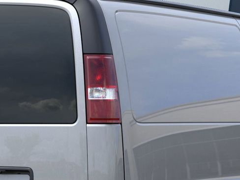 New 2025 GMC Savana 3500 Extended image 35