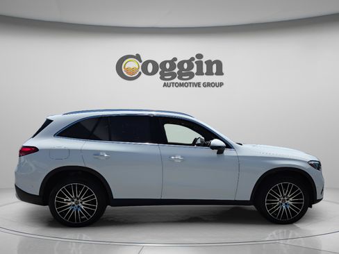 New 2026 Mercedes-Benz GLC 300 image 6