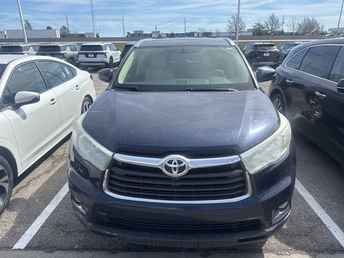 Used 2015 Toyota Highlander Limited image 10