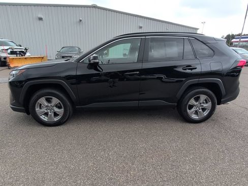 Used 2025 Toyota RAV4 XLE w/ Convenience Package AWD/4WD image 3