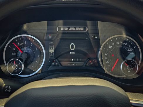 New 2026 RAM 1500 Express AWD/4WD image 15