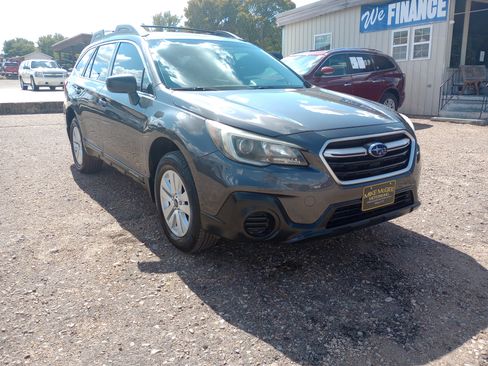 Used 2018 Subaru Outback 2.5i AWD/4WD image 1