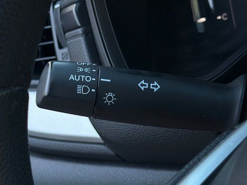 Used 2020 Honda CR-V LX image 18