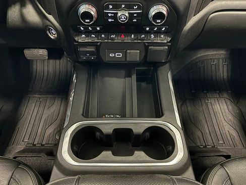 Used 2020 GMC Sierra 1500 Denali w/ Denali Ultimate Package AWD/4WD image 20