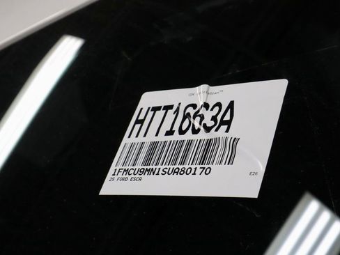 Certified 2025 Ford Escape ST-Line w/ Tech Pack #1 AWD/4WD image 34