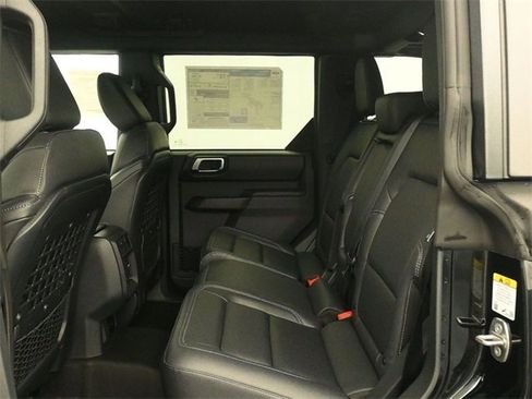 New 2025 Ford Bronco Badlands image 10