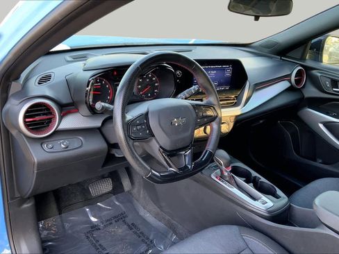 Used 2024 Chevrolet Trax RS w/ Driver Confidence Package FWD image 17
