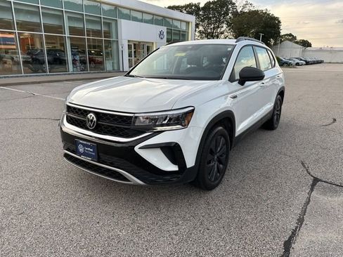Certified 2022 Volkswagen Taos S w/ IQ Drive S Package image 3