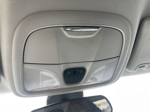 Used 2019 Jeep Cherokee Latitude Plus image 48