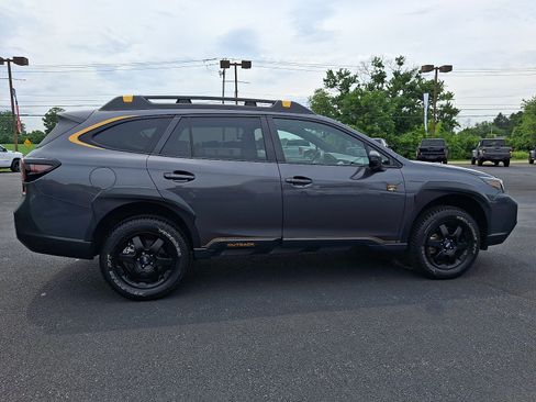 Used 2024 Subaru Outback Wilderness AWD/4WD image 7