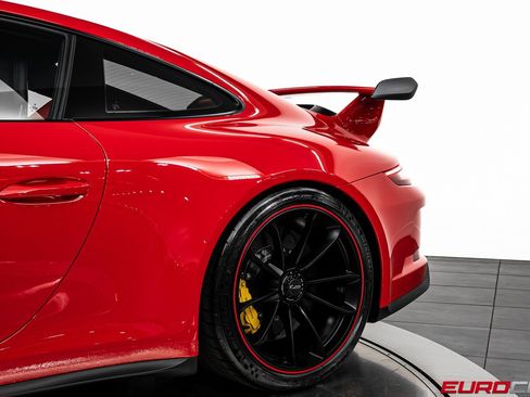 Used 2018 Porsche 911 GT3 image 15