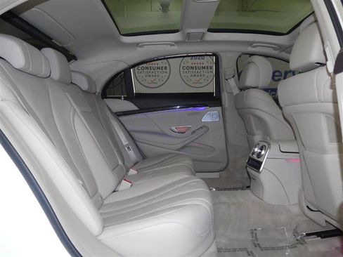 Used 2020 Mercedes-Benz S 450 Sedan image 22