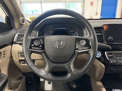 Used 2021 Honda Pilot Touring image 15