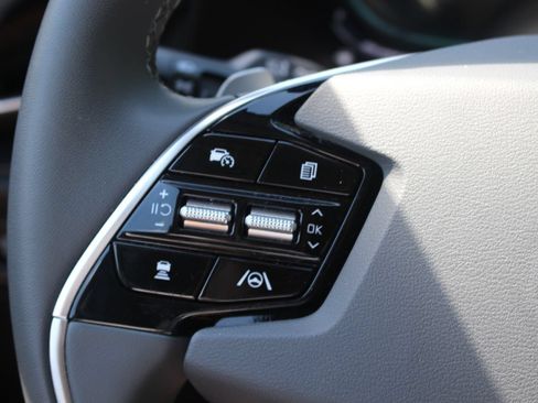 Certified 2024 Kia Niro EX Touring FWD image 20