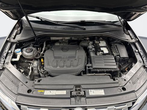 Used 2018 Volkswagen Tiguan SE image 24