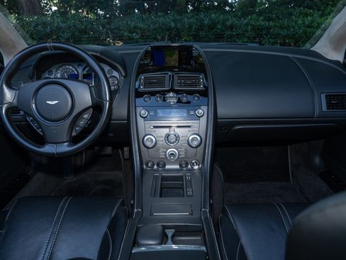 Used 2015 Aston Martin V8 Vantage GT image 21