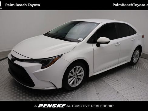 Certified 2024 Toyota Corolla LE w/ LE Convenience Package image 1