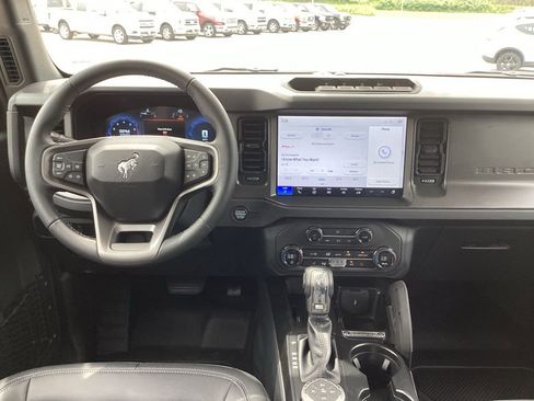 New 2025 Ford Bronco Big Bend w/ Black Diamond Package image 6