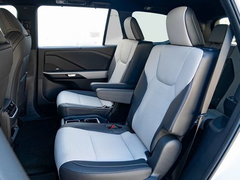 New 2026 Lexus TX 500h F SPORT Performance Premium image 18