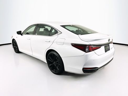 Used 2023 Lexus ES 300h F Sport image 5