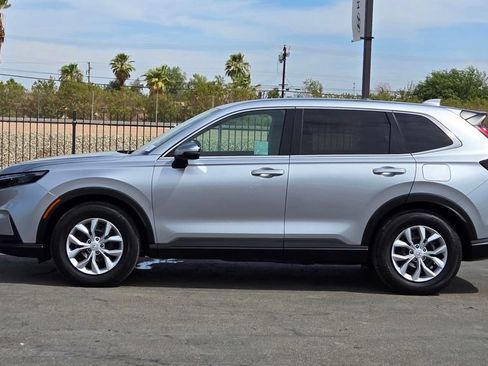 Used 2025 Honda CR-V LX image 7